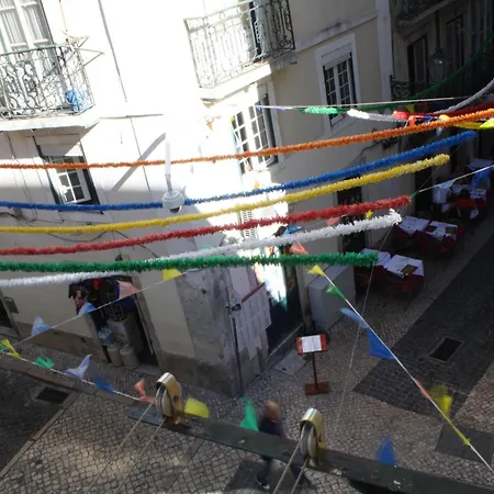Appartamento Bairro Alto Window - Cozy Spot In A Buzzing Locale Lisbona