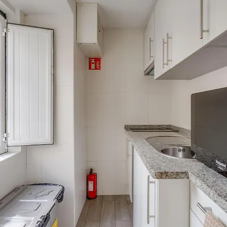 Bairro Alto Window - Cozy Spot In A Buzzing Locale Lisboa