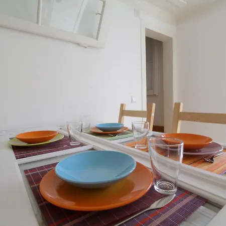 Bairro Alto Window - Cozy Spot In A Buzzing Locale Appartamento *