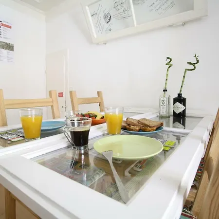 Bairro Alto Window - Cozy Spot In A Buzzing Locale Appartamento *
