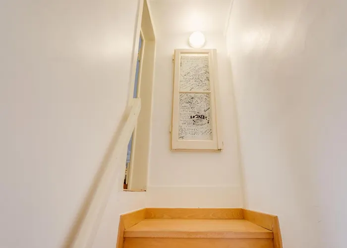 شقة Bairro Alto Window - Cozy Spot In A Buzzing Locale