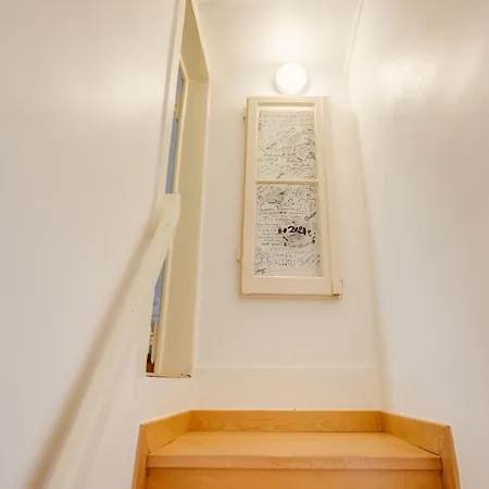 Apartamento Bairro Alto Window - Cozy Spot In A Buzzing Locale